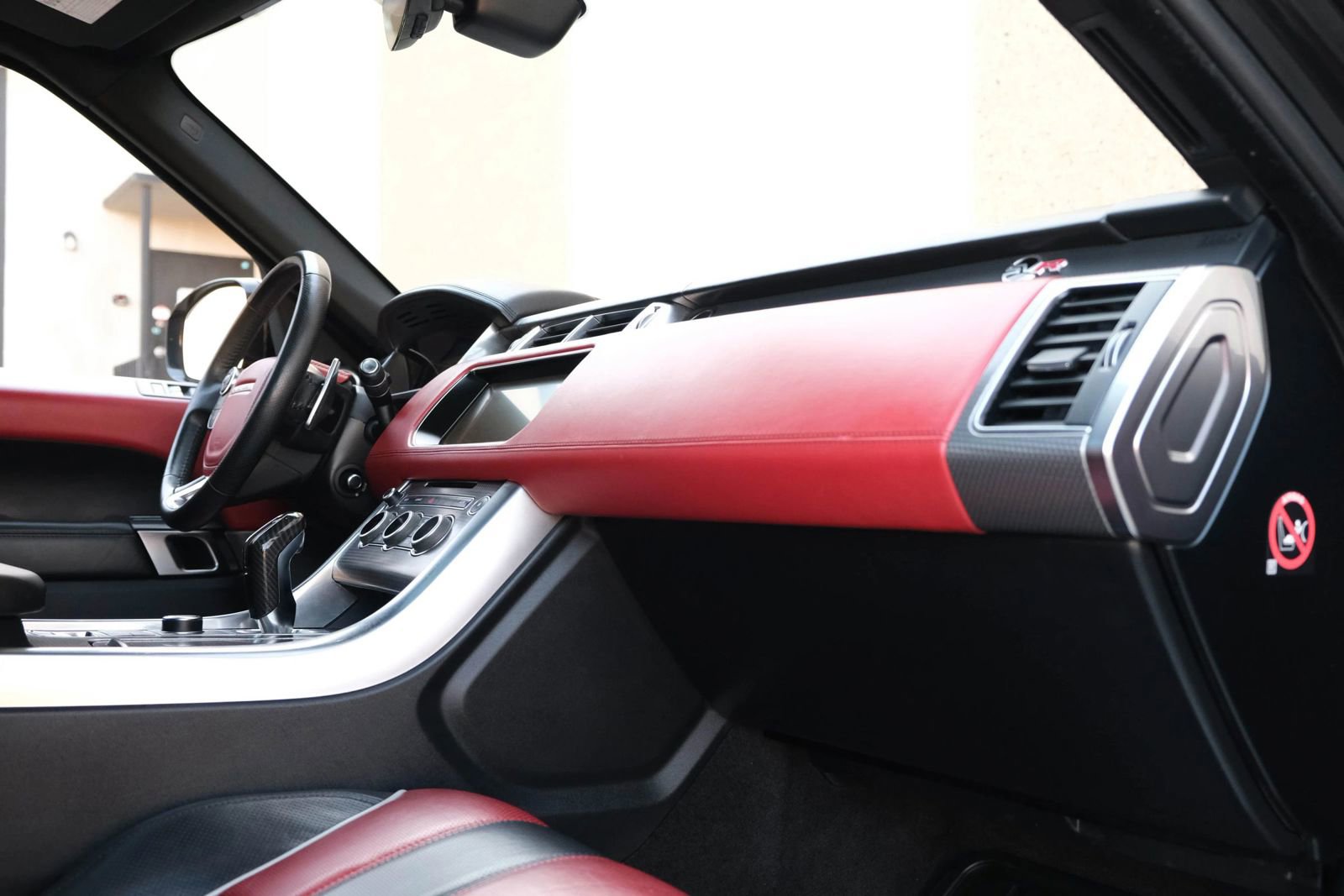 Used 2017 Land Rover Range Rover Sport SVR image 35