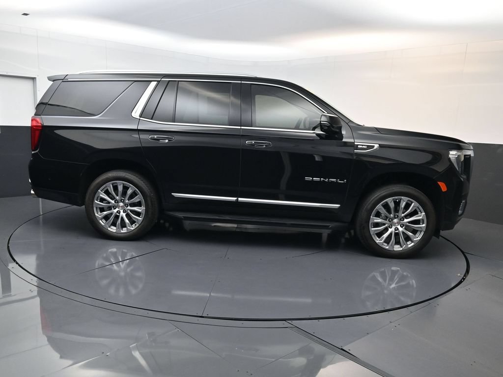 Used 2024 GMC Yukon Denali w/ Advanced Technology Package AWD/4WD image 2