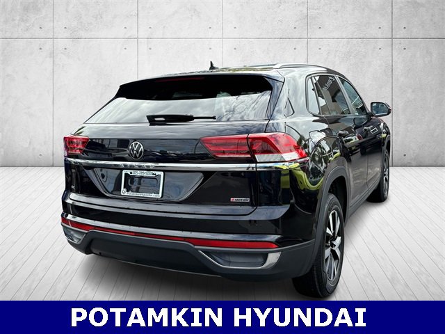 Used 2022 Volkswagen Atlas Cross Sport SE image 5