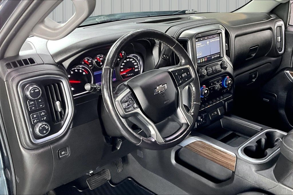 Used 2021 Chevrolet Silverado 1500 RST w/ Convenience Package II AWD/4WD image 17