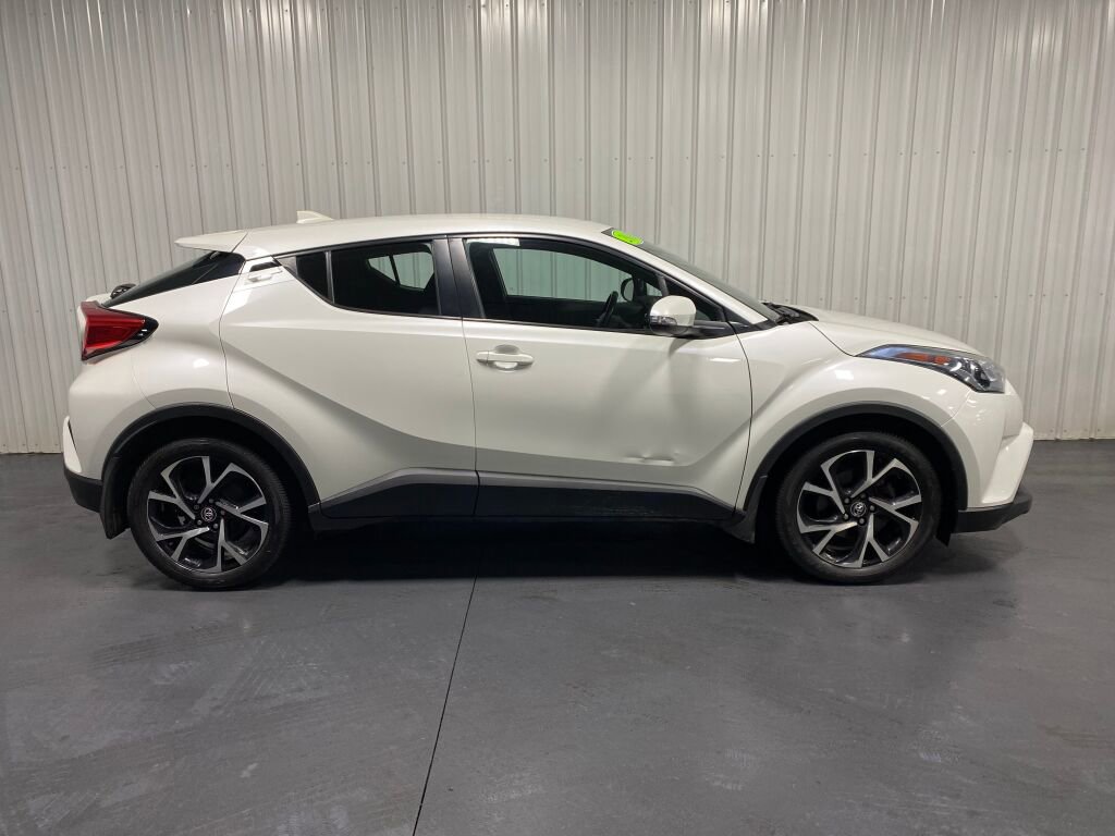 Used 2018 Toyota C-HR XLE image 17