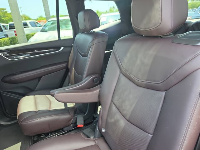 Used 2021 Cadillac XT6 Premium Luxury FWD image 11