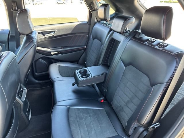 Used 2024 Ford Edge ST-Line image 17