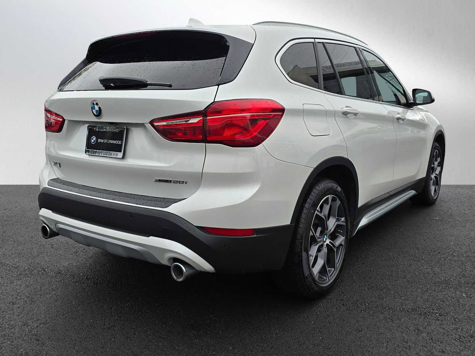 Used 2021 BMW X1 xDrive28i image 3