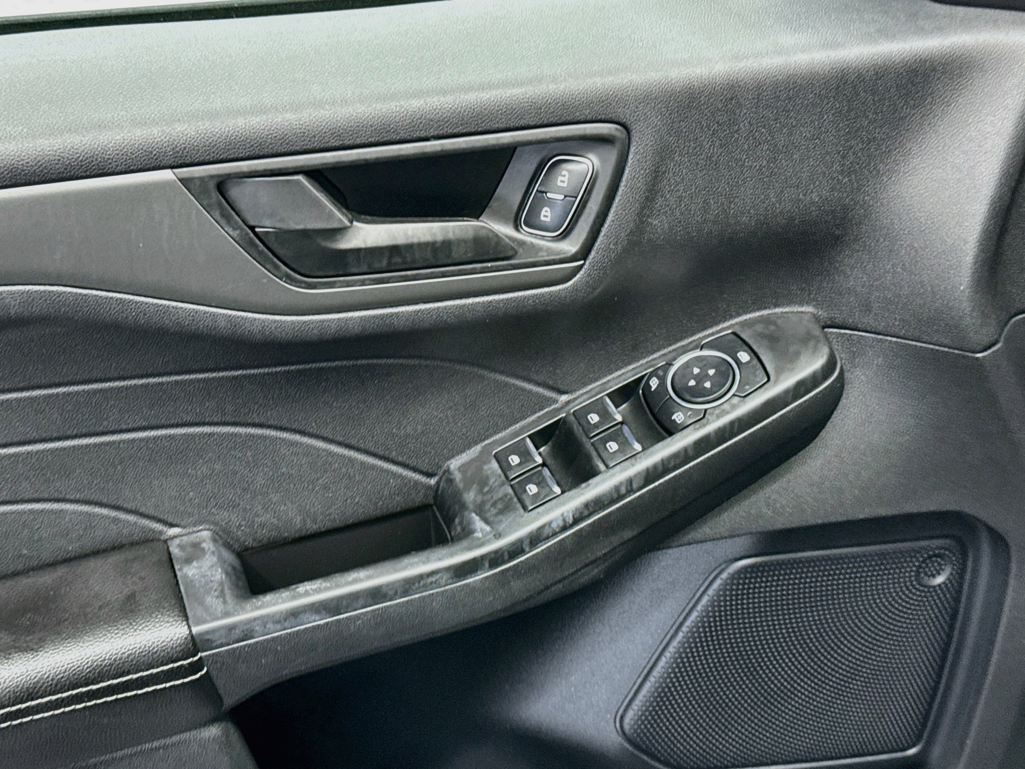 Used 2025 Ford Escape Active FWD image 15
