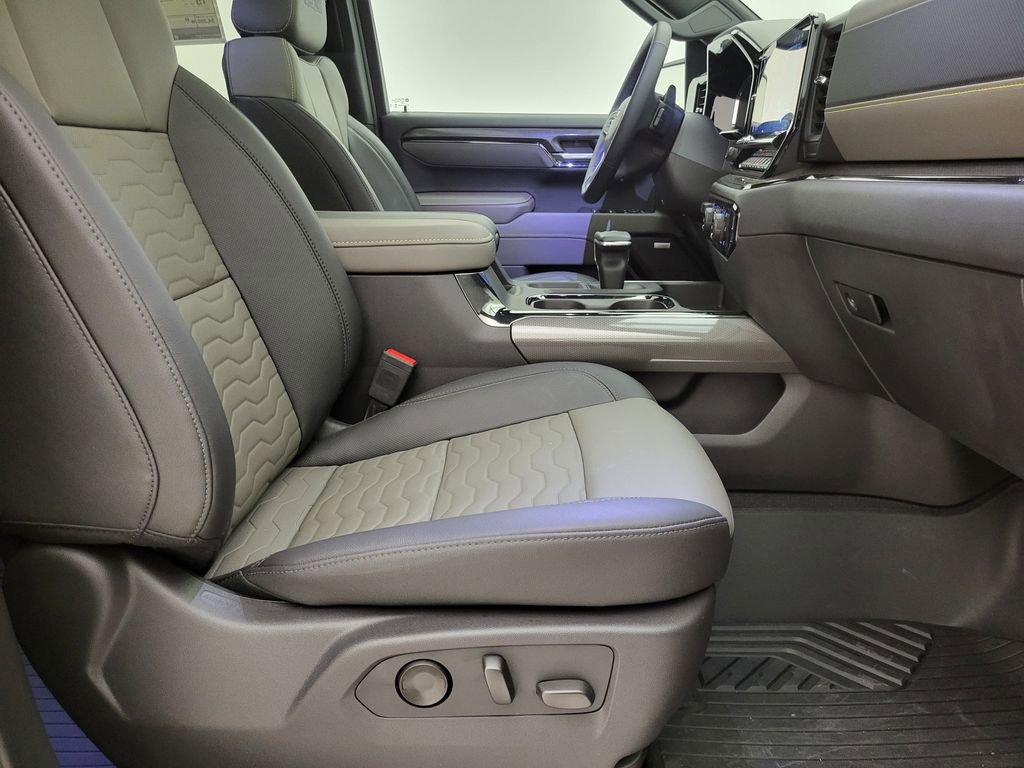 New 2024 Chevrolet Silverado 1500 ZR2 w/ ZR2 Bison Edition image 18