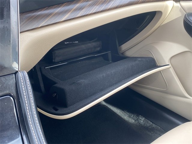 Used 2016 Nissan Maxima Platinum image 29