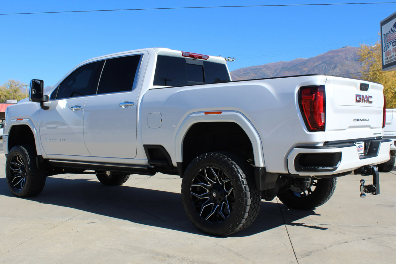 Used 2022 GMC Sierra 3500 Denali w/ Denali Ultimate Package image 32
