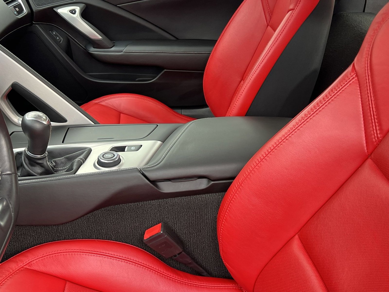 Used 2016 Chevrolet Corvette Stingray Coupe image 23