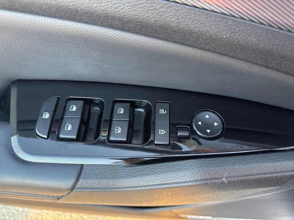 Used 2023 Kia Sportage SX image 21