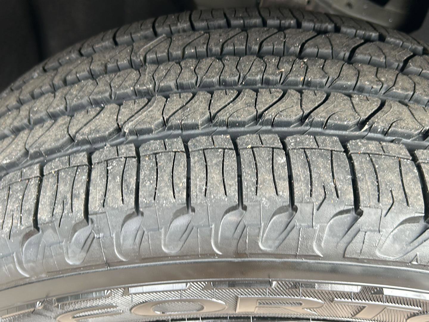 Used 2023 Jeep Grand Cherokee L Laredo image 29