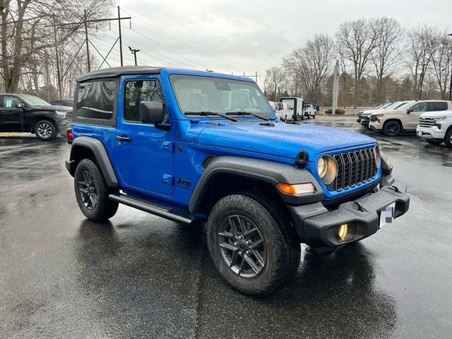 Used 2025 Jeep Wrangler Sport S image 4