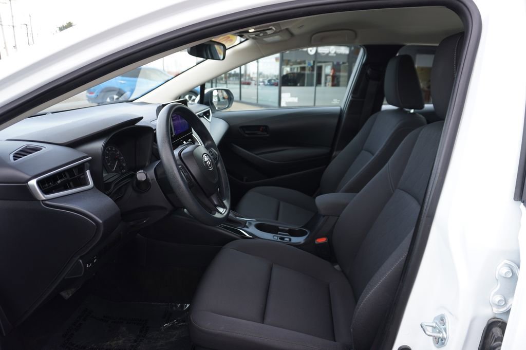 Used 2023 Toyota Corolla LE image 22