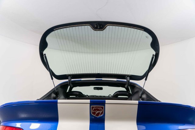 Used 1996 Dodge Viper GTS image 32