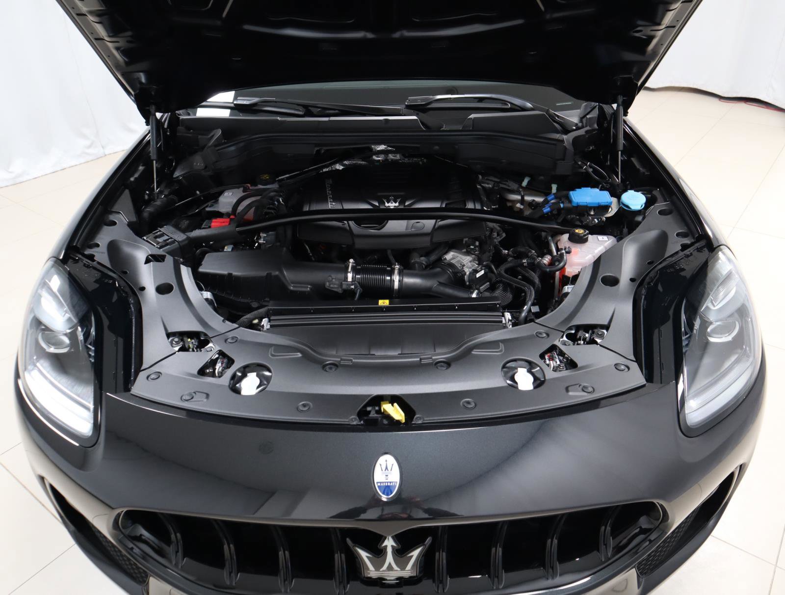 New 2025 Maserati Grecale Modena image 10