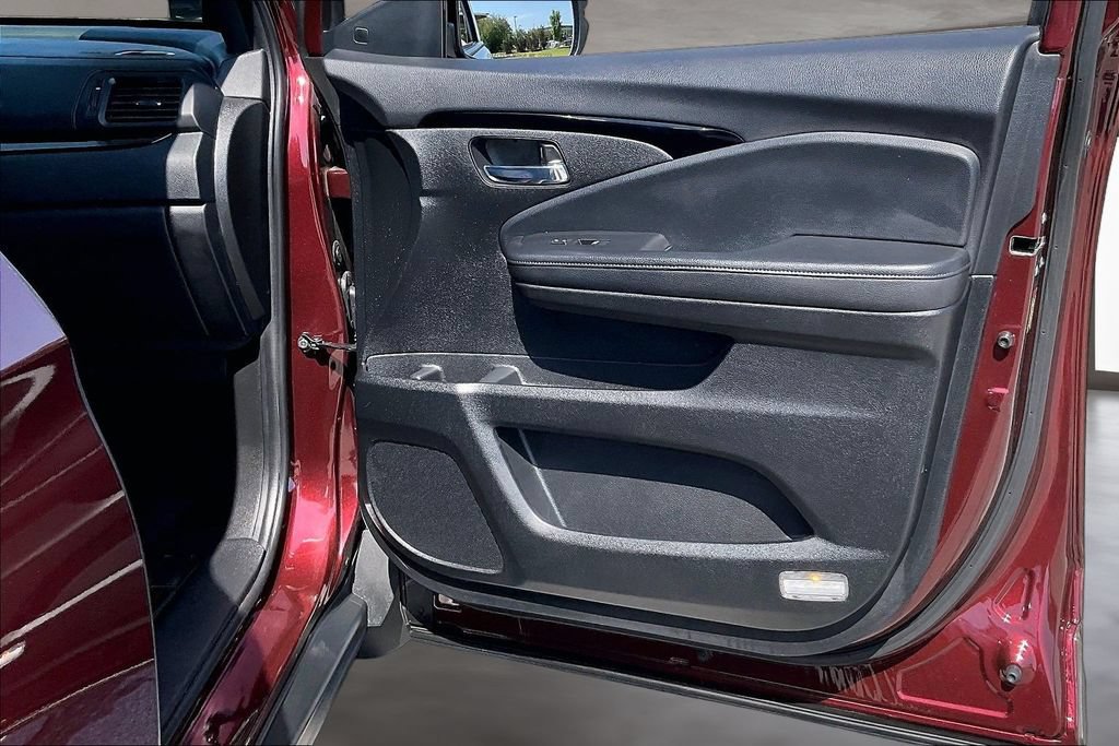 Certified 2021 Honda Passport Touring image 28