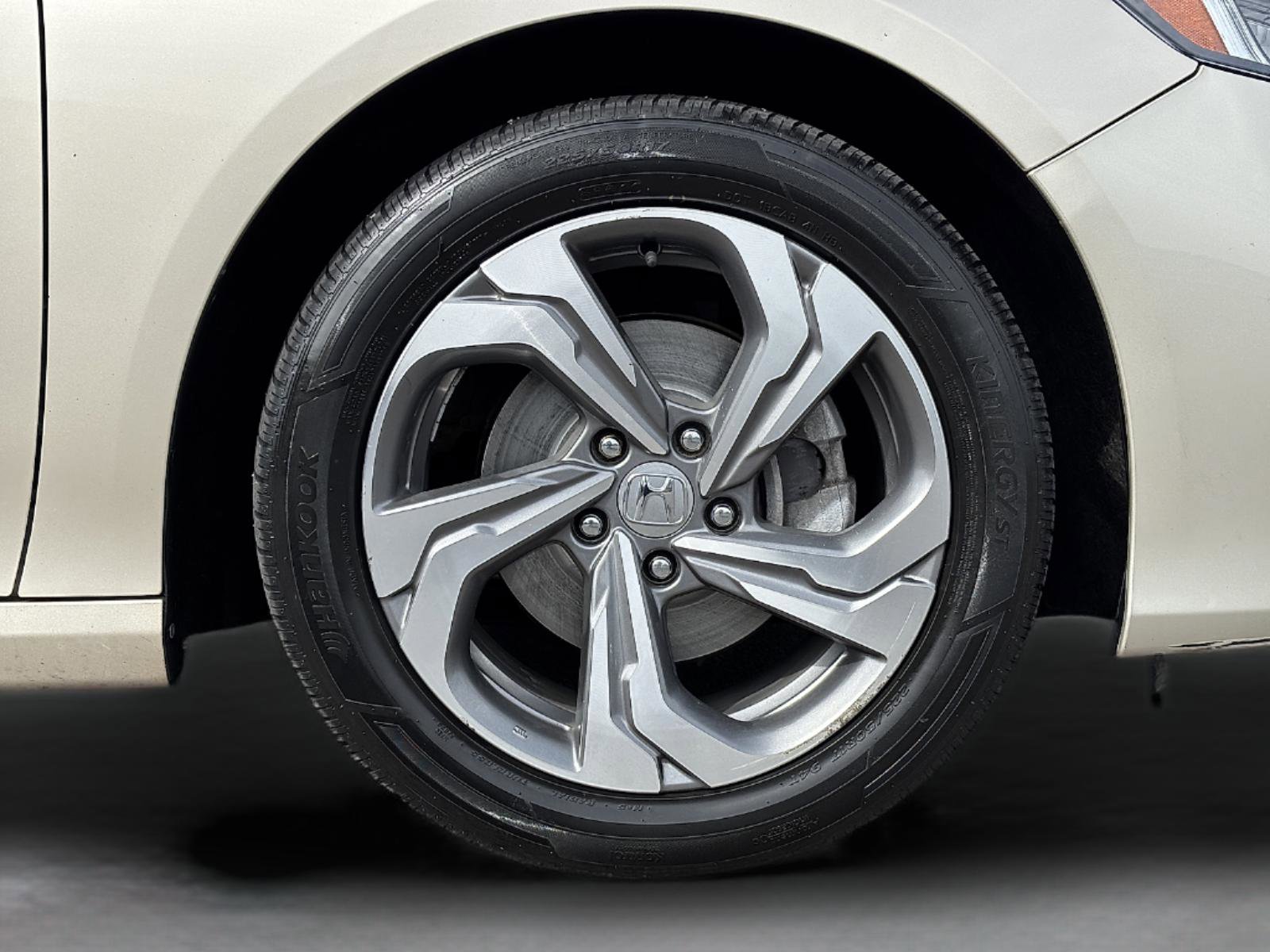 Certified 2019 Honda Accord EX-L image 10