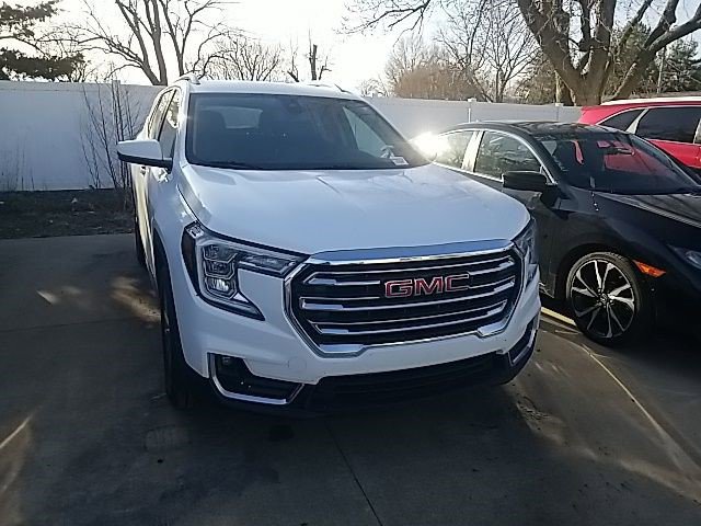 Certified 2024 GMC Terrain SLT image 9