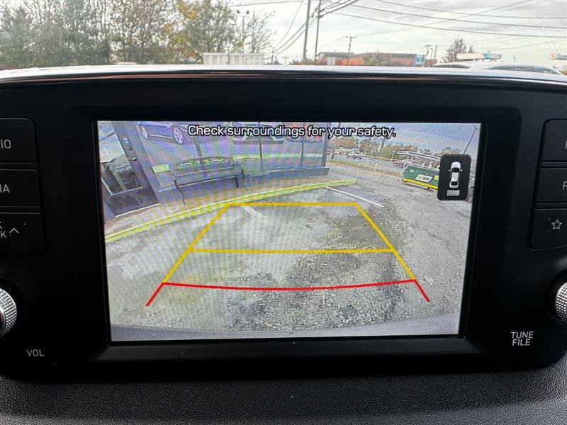 Used 2019 Hyundai Santa Fe SE AWD/4WD image 17