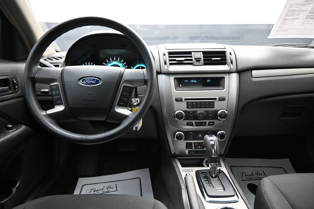 Used 2010 Ford Fusion SE FWD image 15