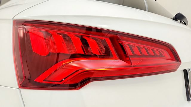 Used 2018 Audi Q5 2.0T Premium Plus w/ Premium Plus Package AWD/4WD image 27