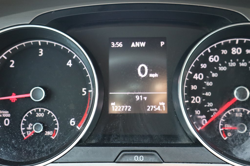 Used 2015 Volkswagen Golf TDI S FWD image 20