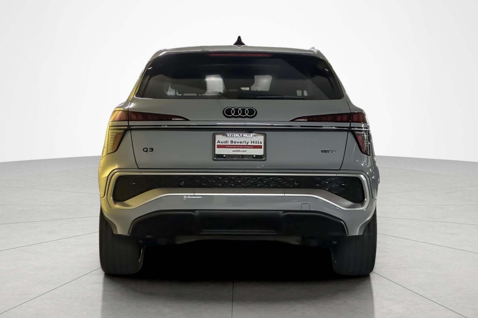 New 2026 Audi Q3 quattro 2.0T AWD/4WD image 5