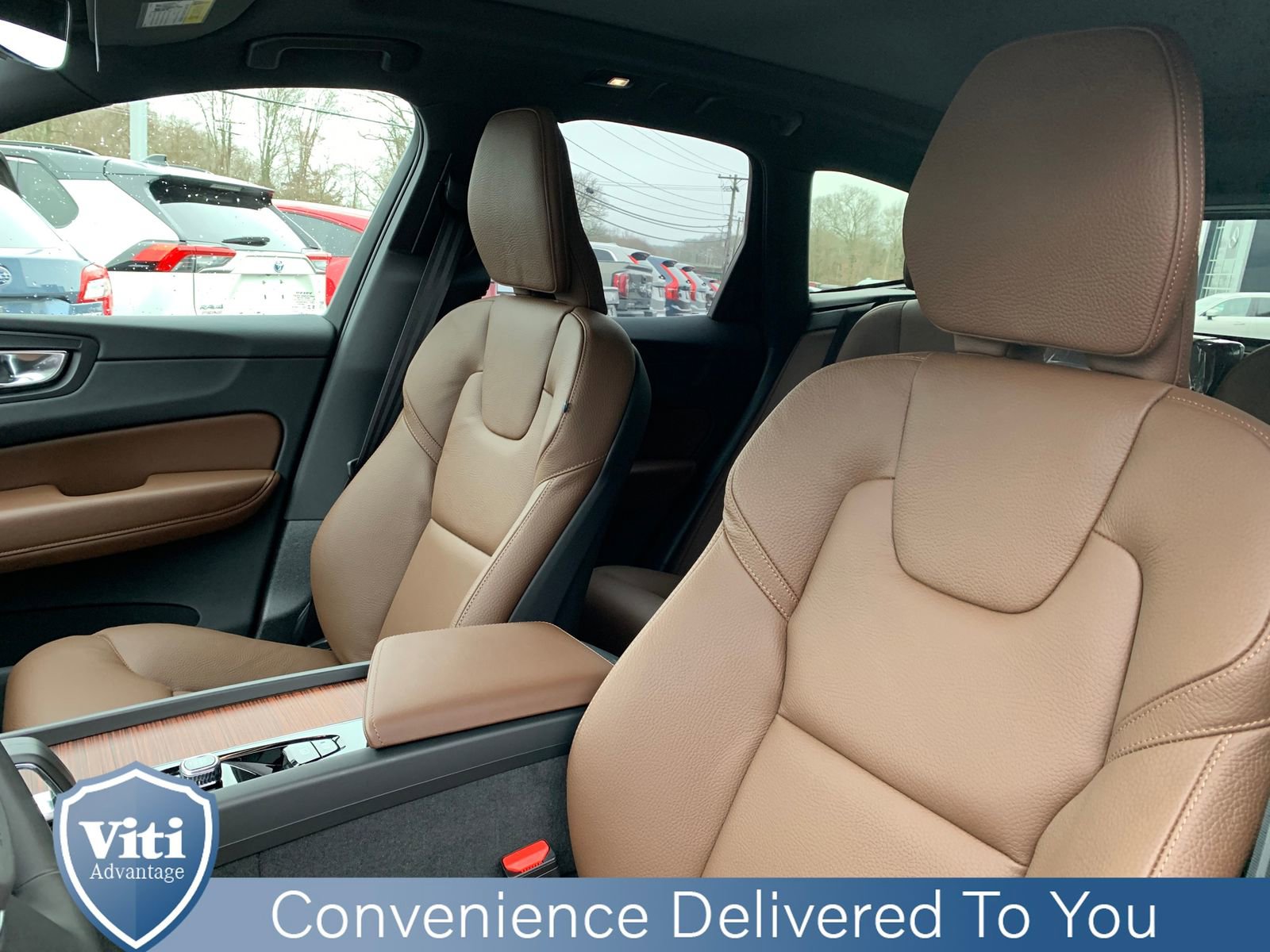 Used 2025 Volvo XC60 T8 Plus w/ Climate Package image 13