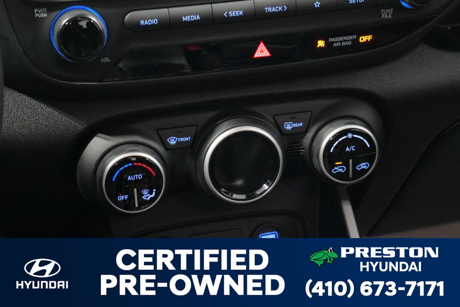 Used 2020 Hyundai Venue SEL image 23