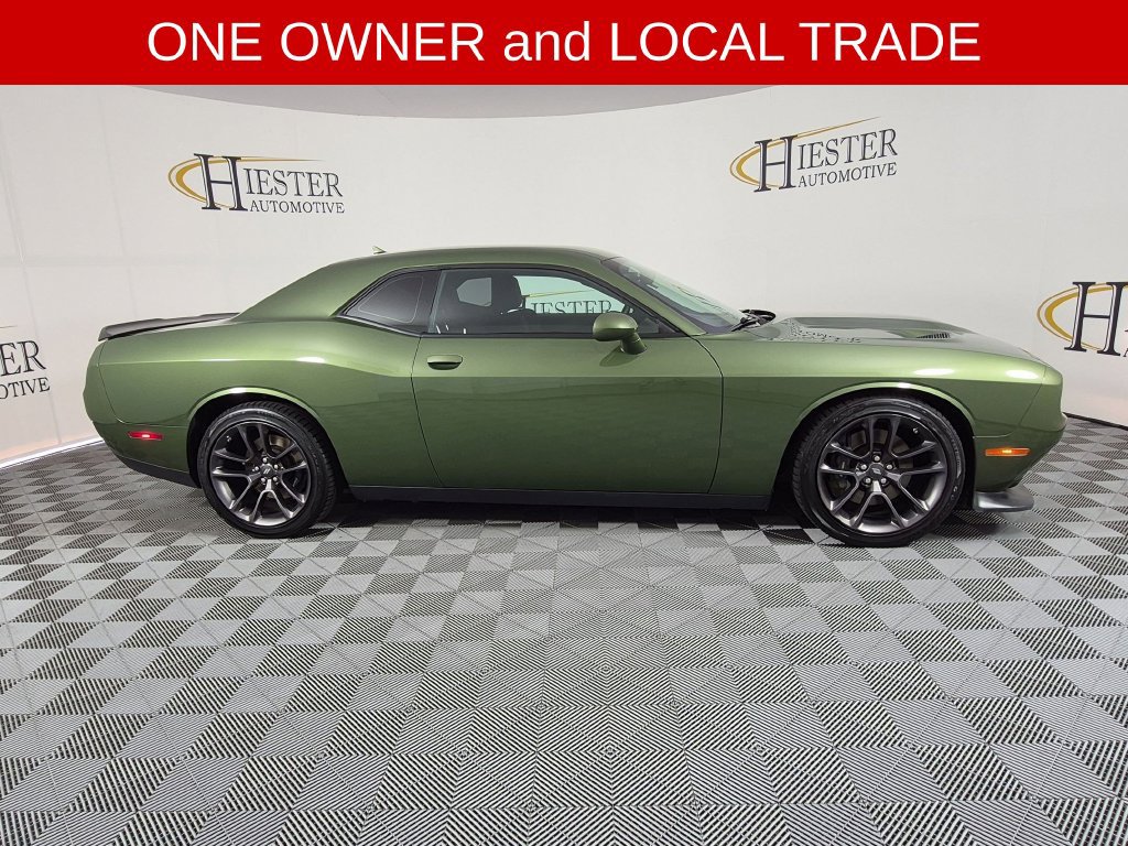 Used 2022 Dodge Challenger R/T Scat Pack RWD image 3