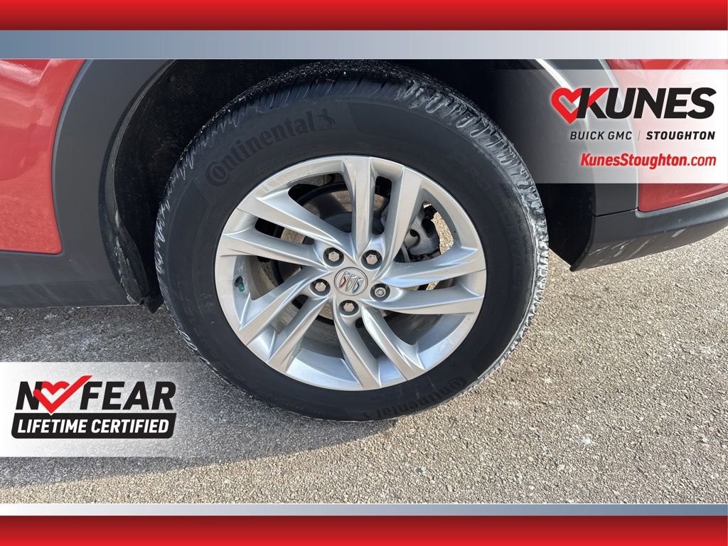 Used 2024 Buick Envista Preferred w/ Advanced Safety Package image 17