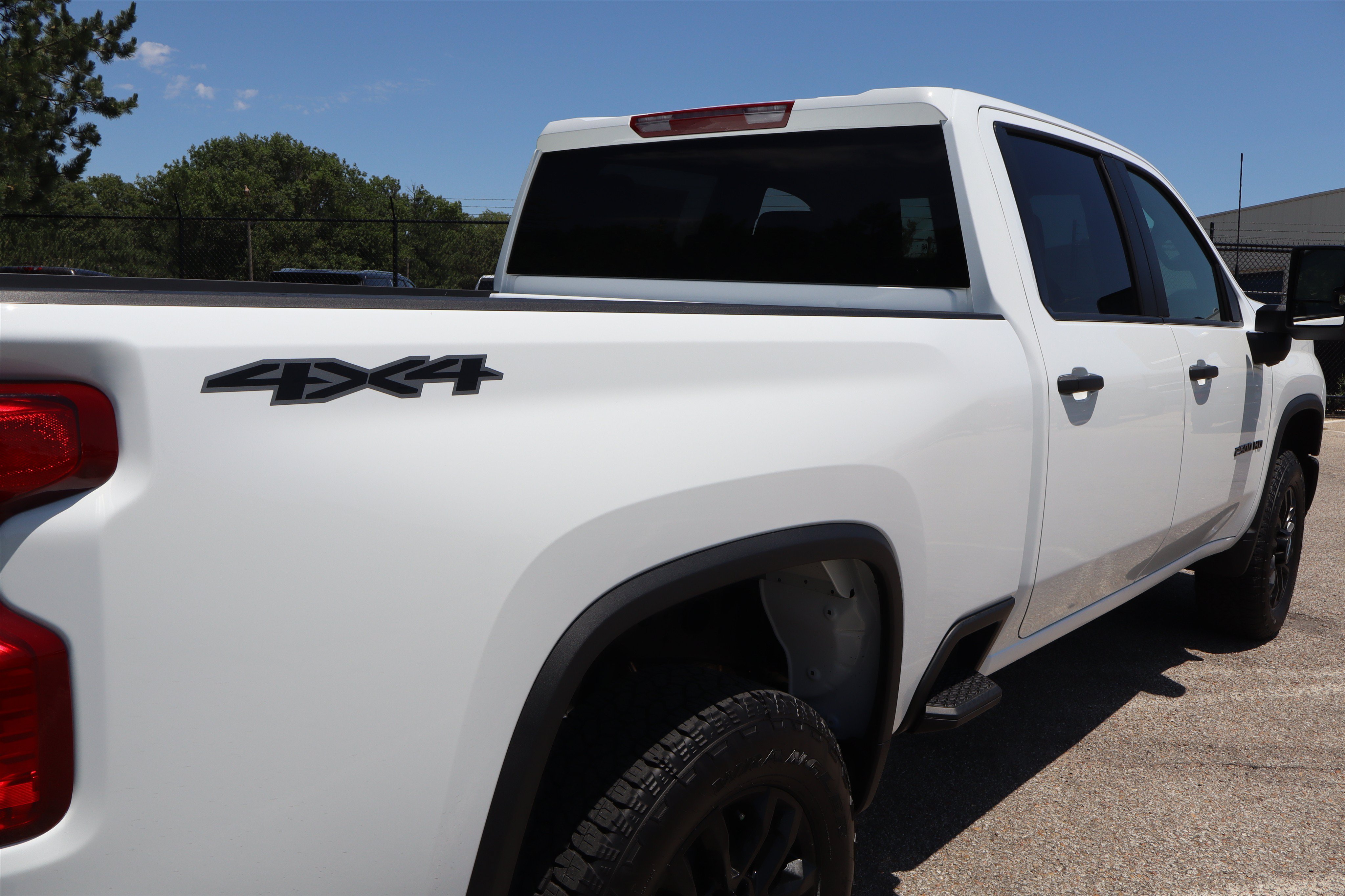 New 2026 Chevrolet Silverado 2500 Custom w/ Custom Value Package AWD/4WD image 7