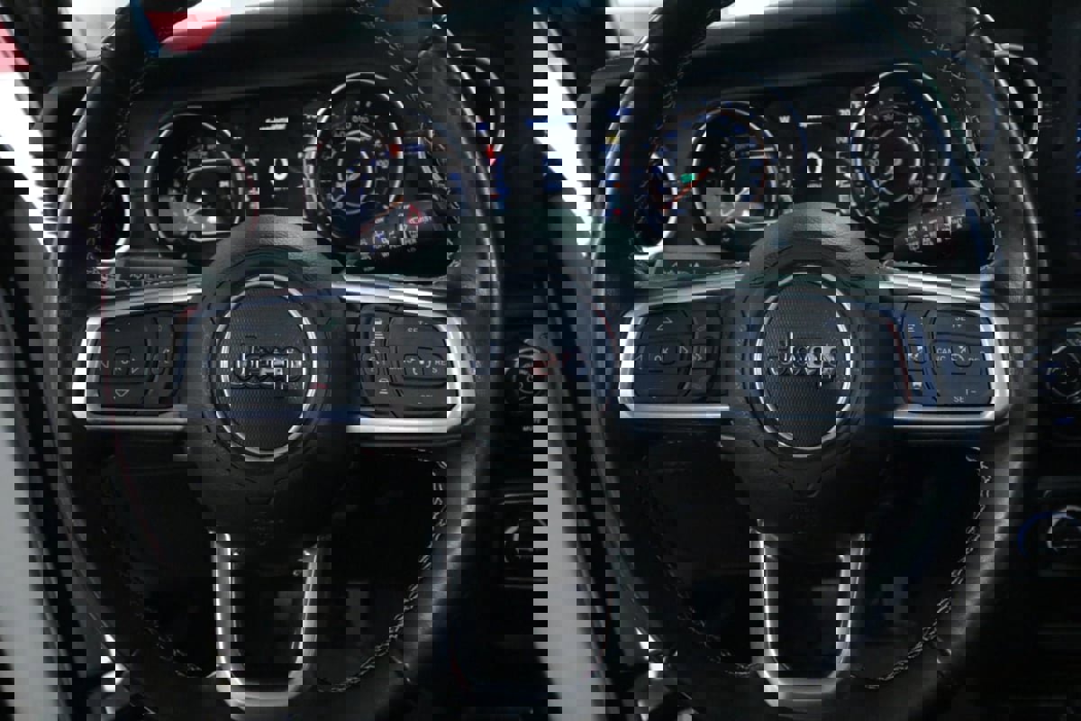 Used 2021 Jeep Wrangler Unlimited Sahara image 17