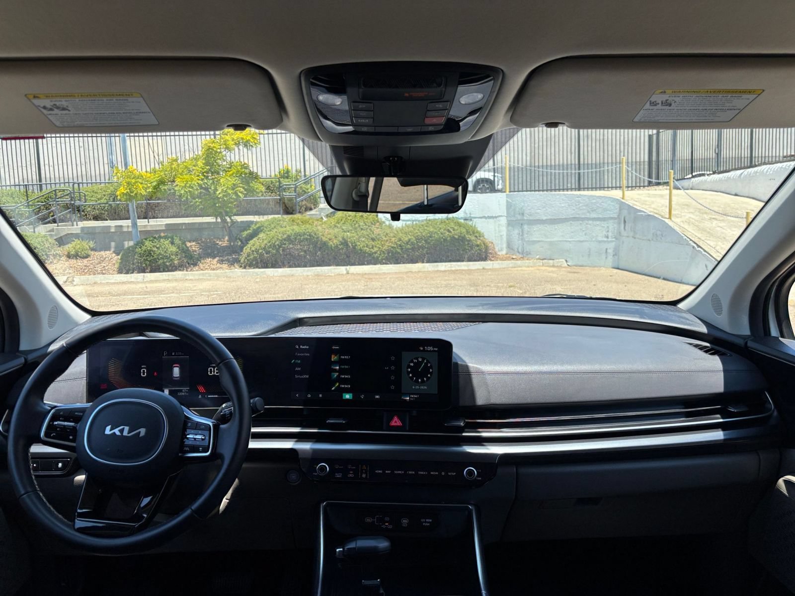 Used 2026 Kia Carnival FWD image 36