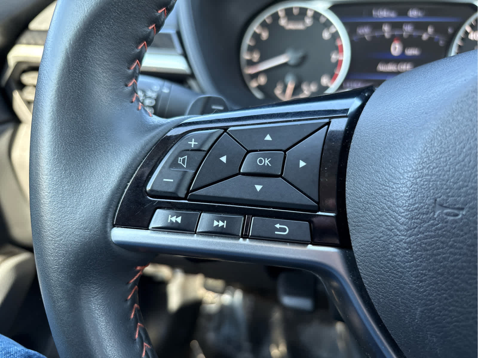 Used 2024 Nissan Altima 2.5 SR w/ SR Premium Package image 26