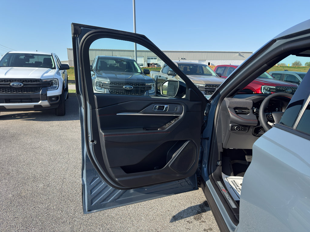 New 2026 Ford Explorer ST-Line AWD/4WD image 25