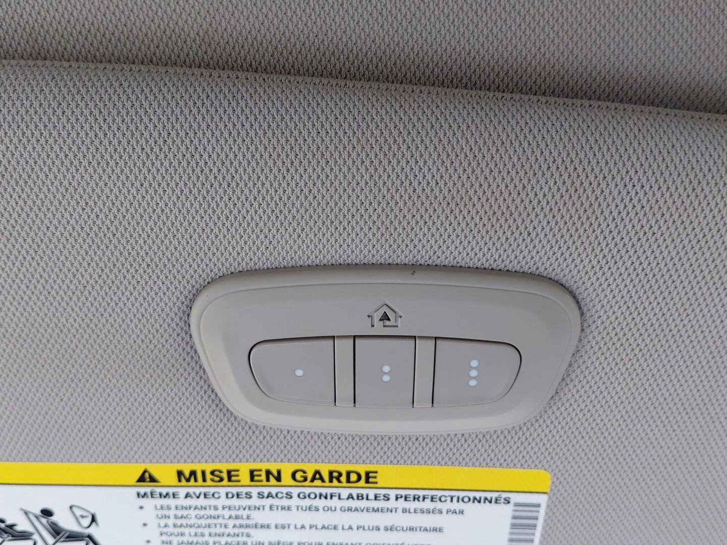 Used 2019 Chrysler Pacifica Touring-L Plus w/ Tire & Wheel Group FWD image 34