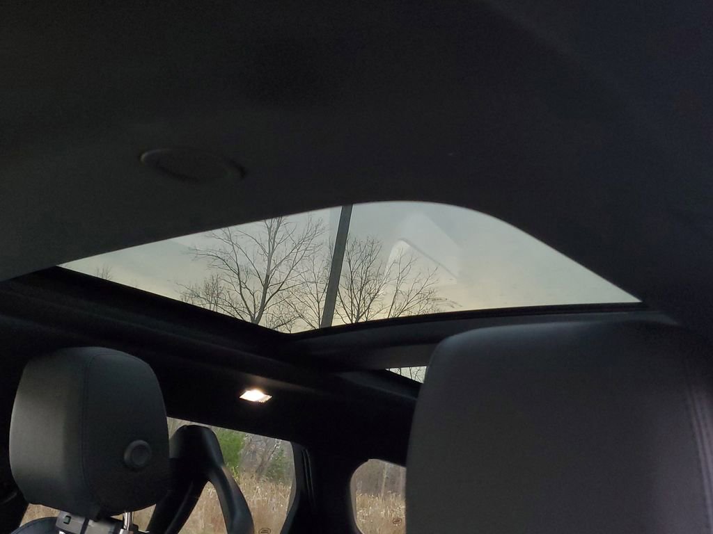 New 2026 Land Rover Range Rover Evoque S image 9