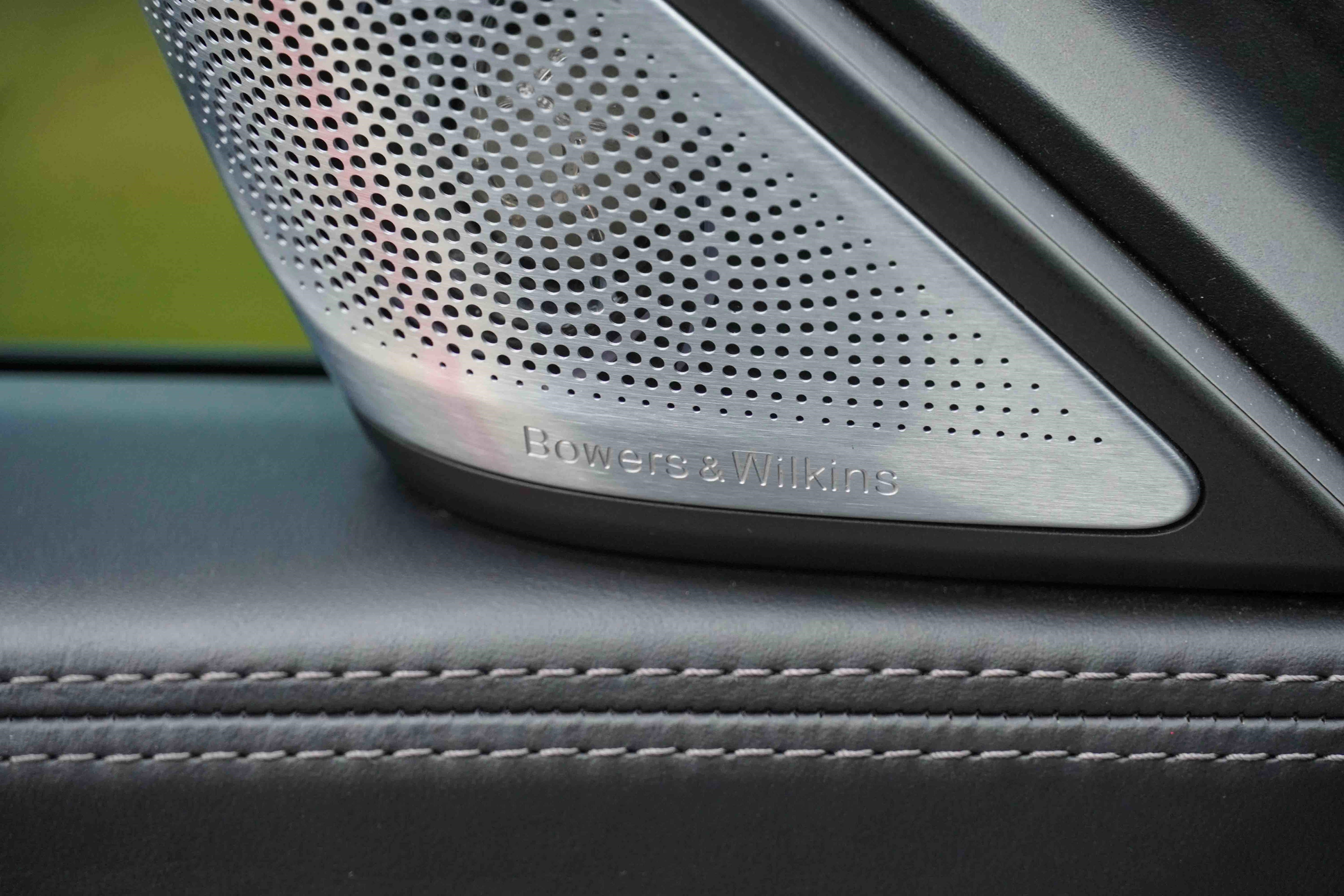 Used 2019 BMW 740i w/ Executive Package image 17