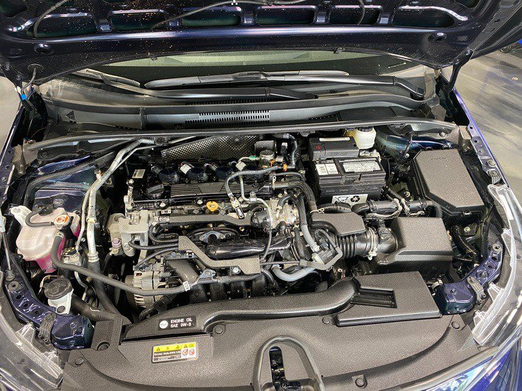 Used 2025 Toyota Corolla LE w/ LE Premium Package FWD image 24
