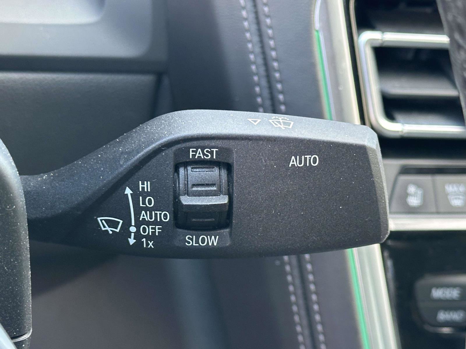 Used 2021 BMW M850i xDrive Coupe w/ M Carbon Exterior Package image 22