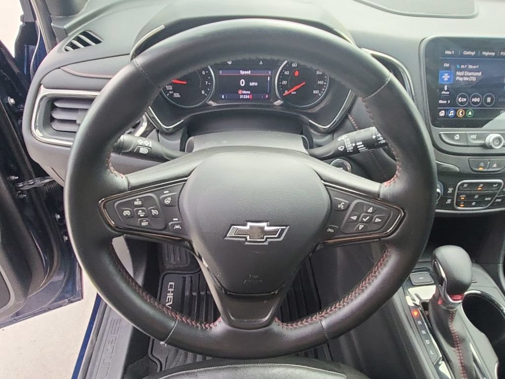 Used 2022 Chevrolet Equinox RS w/ RS Leather Package AWD/4WD image 17