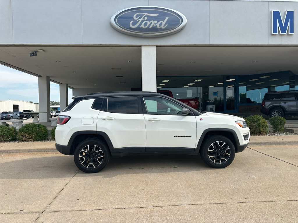 Used 2020 Jeep Compass Trailhawk AWD/4WD image 9