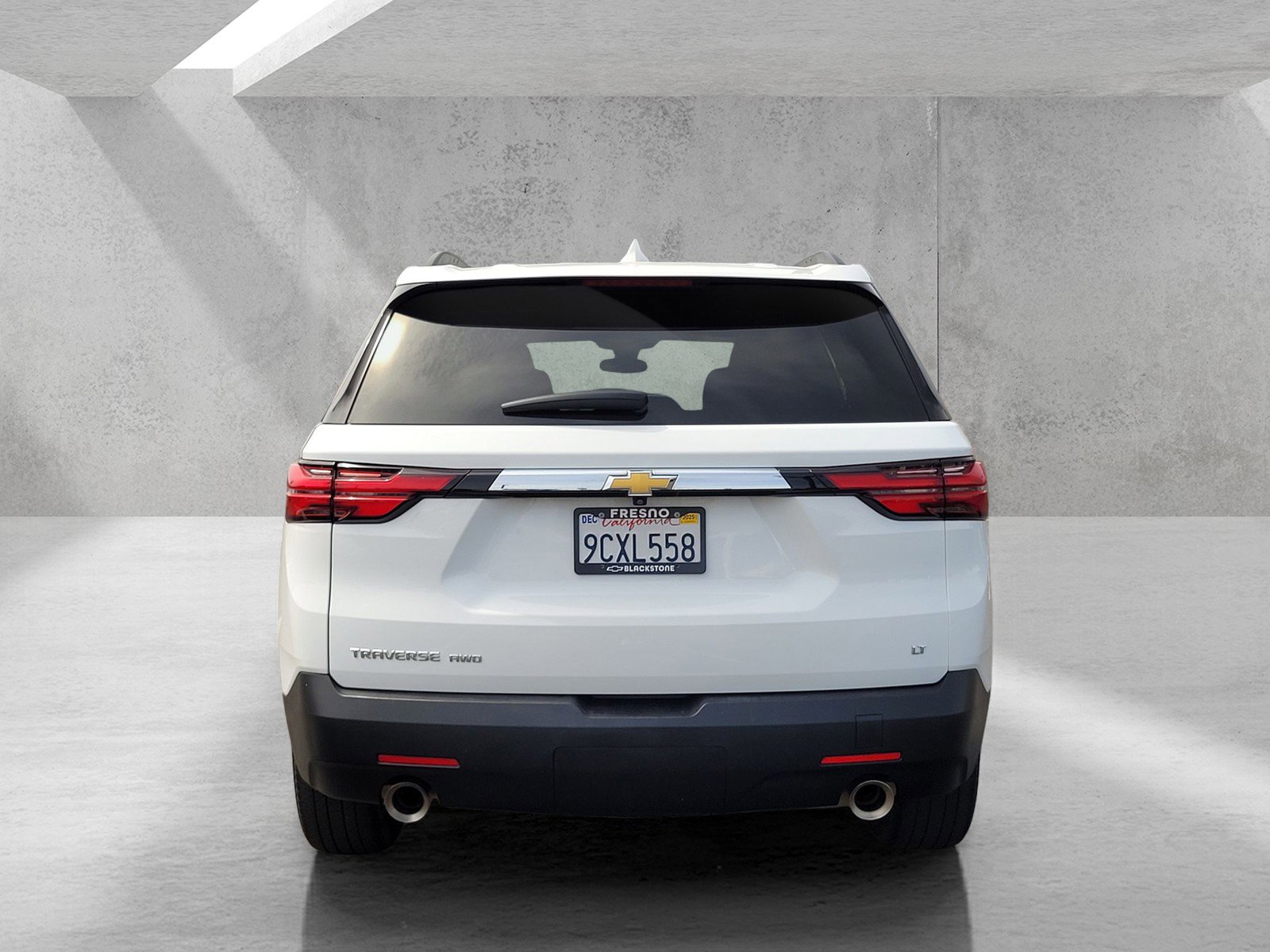 Used 2023 Chevrolet Traverse LT image 5