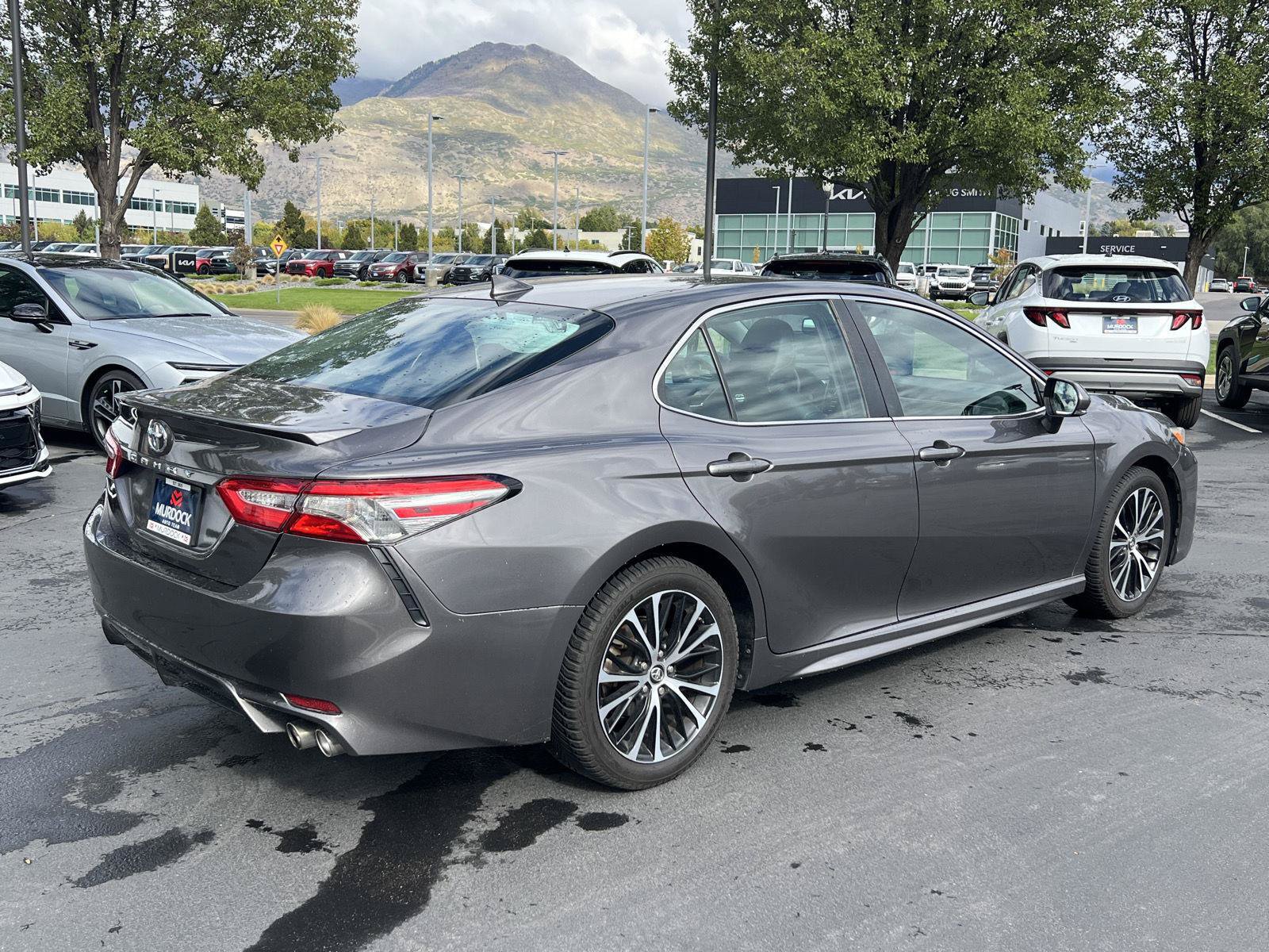 Used 2019 Toyota Camry SE w/ Audio Package FWD image 16