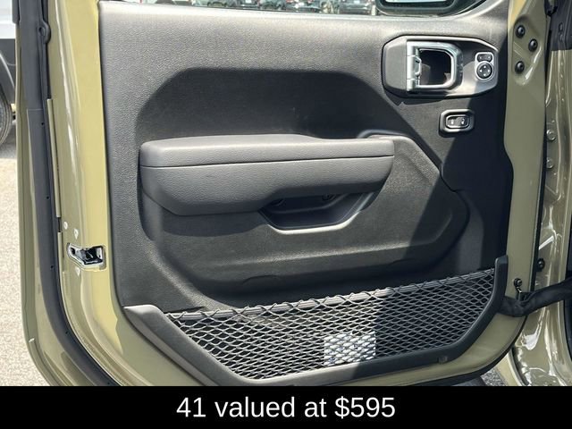 New 2025 Jeep Gladiator Sport image 10