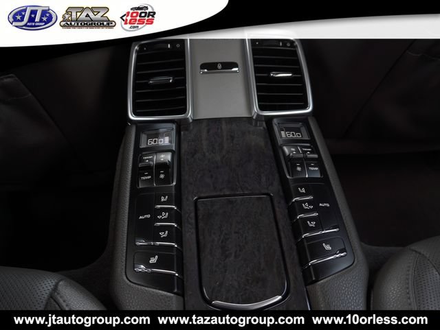 Used 2016 Porsche Panamera RWD image 23