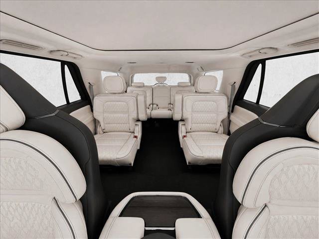 Used 2022 Lincoln Navigator Black Label AWD/4WD image 13