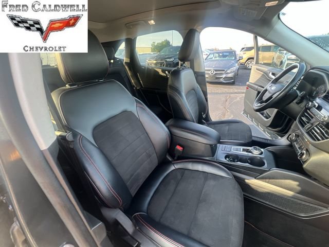 Used 2022 Ford Escape SEL w/ SEL Stealth AWD Package image 34