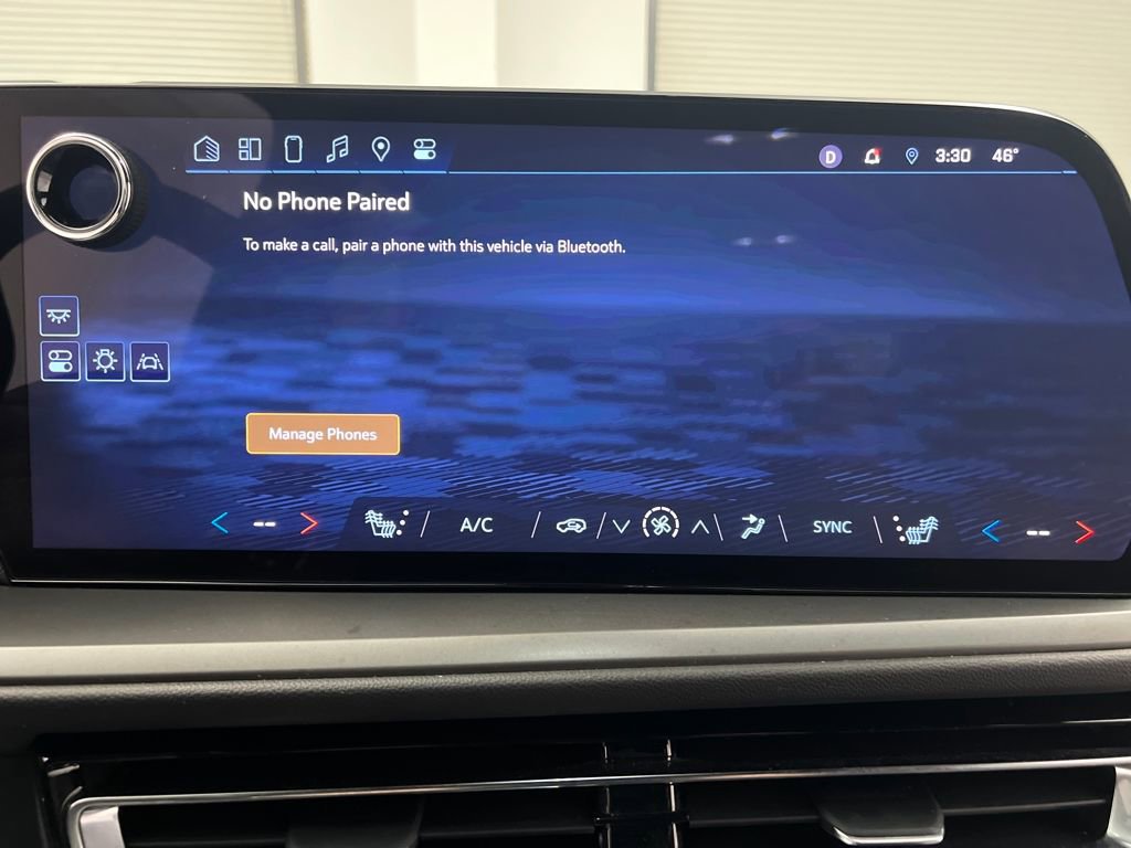 Used 2024 Chevrolet Traverse LT image 62